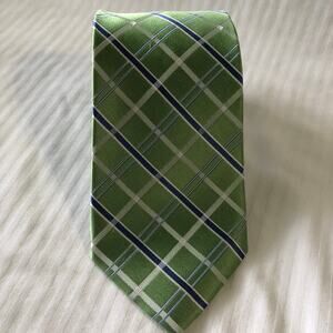 Izod Men's Tie Geometric 100% Silk Classic Necktie